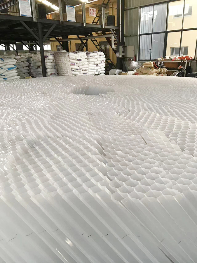 六角蜂窝斜管填料.jpg